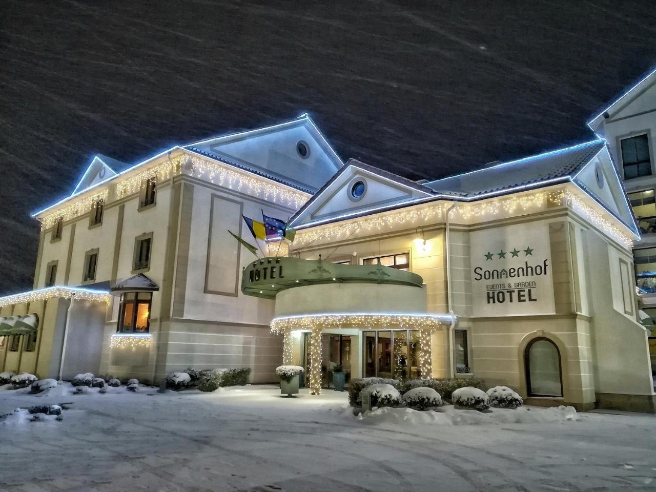 Hotel Sonnenhof Сучеава Екстериор снимка