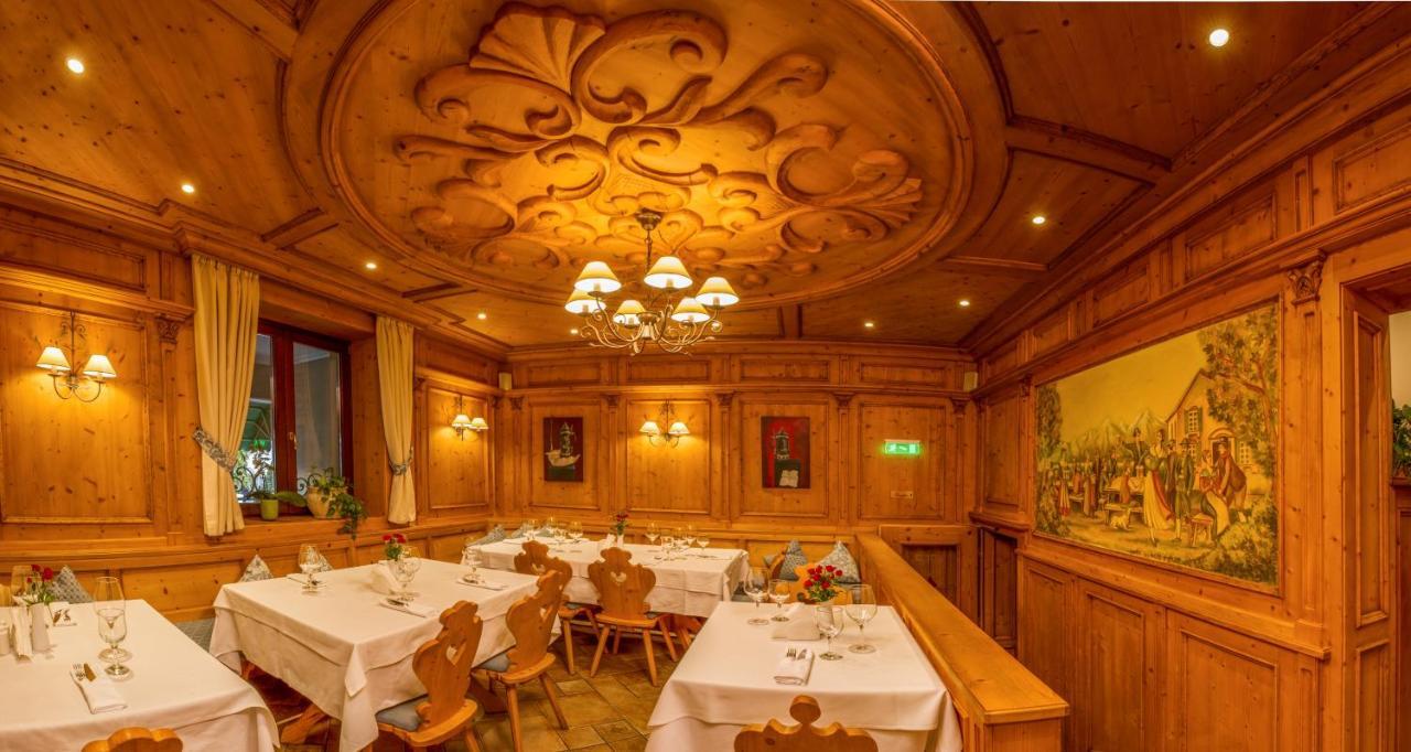 Hotel Sonnenhof Сучеава Екстериор снимка